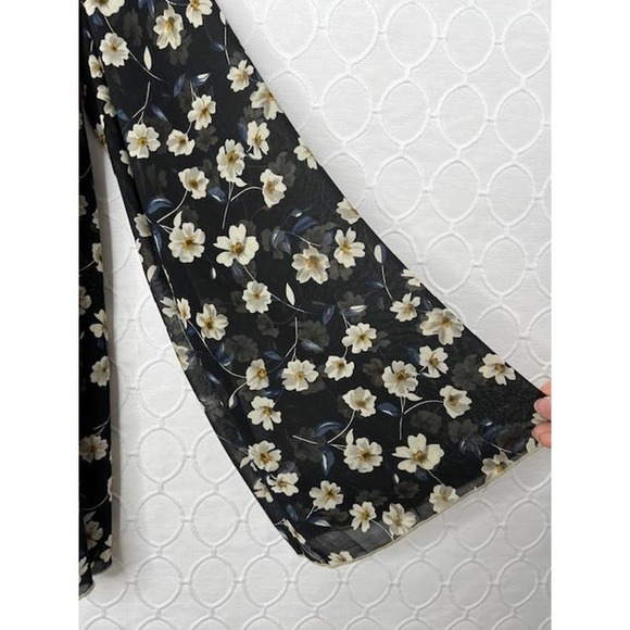 POL Bella Boho Peasant Bell Sleeve Long Sleeve Blouse Top NWOT Size Small - Picture 9 of 10